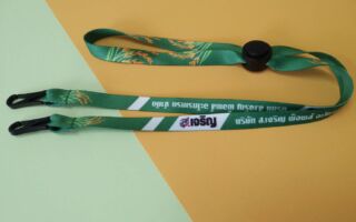 ผลิตสายคล้องแมสก์เป็นสินค้าพรีเมี่ยมแจกให้กับลูกค้า